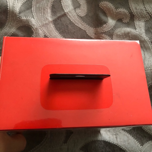 Beats/Pharrell Solo Pro Noise Canceling Headset - Picture 5 of 6